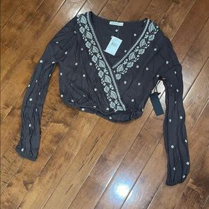 Chloe and Katie peasant crop top
